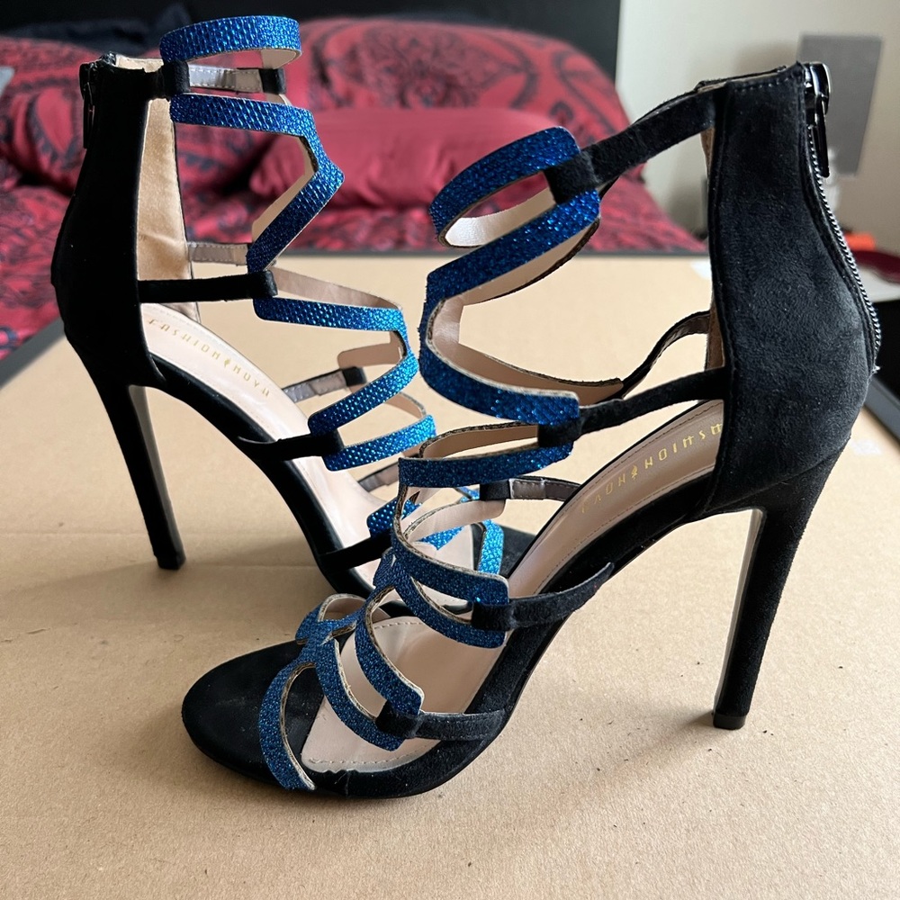 Pretty blue heeled sandals.
